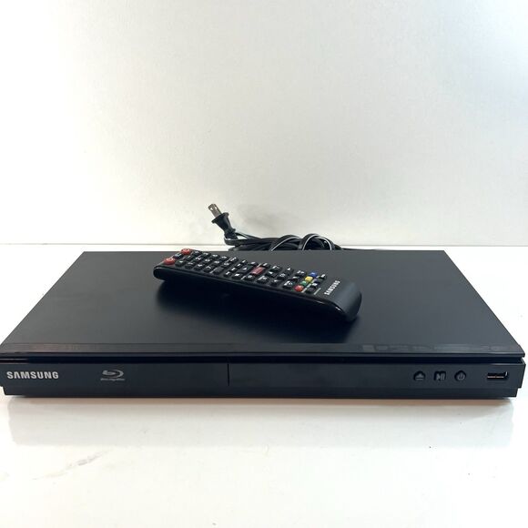 Samsung BD-EM57C Blu-Ray Player Tested And Working With Remote READ - Picture 1 of 11